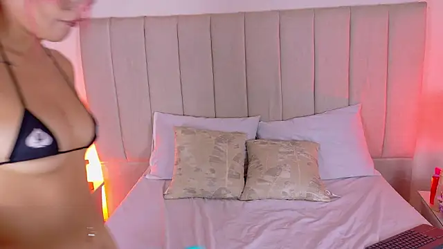 _Sofia_gb: онлайн-секс-чат