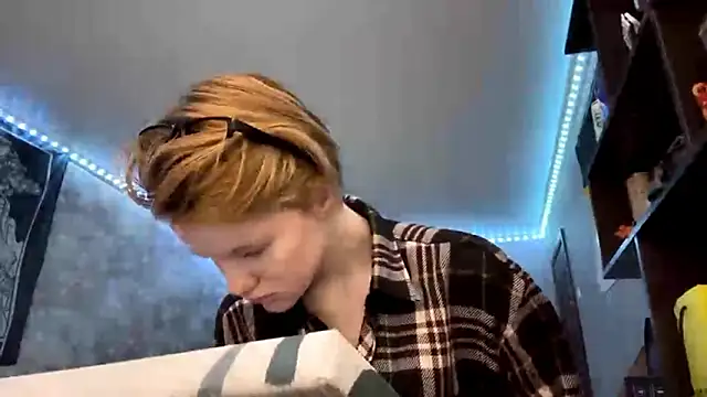 CutieGoga Webcam-Show