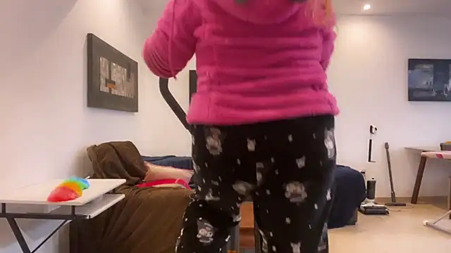 kisicaxx Adlı Modelin Canlı XXX Sohbeti