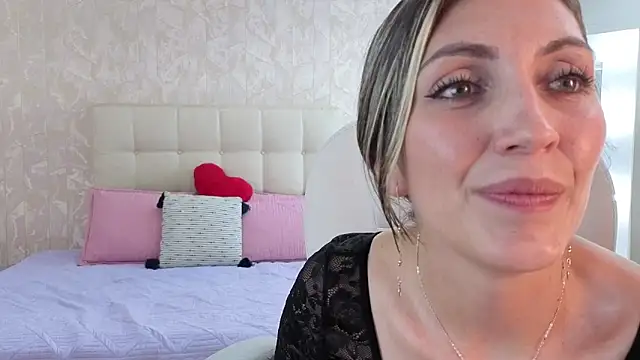 anny_sweet72: онлайн-секс-чат