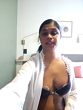 Sensual_indian7 Chat XXX in diretta