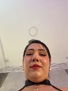 Hannahpradaa_ Chat XXX live