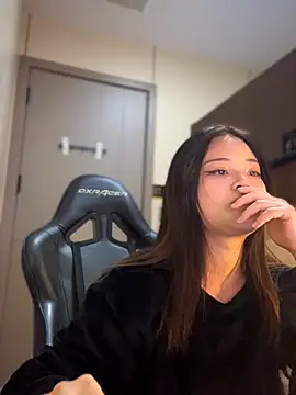 Toffee-00: онлайн-секс-чат