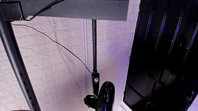 ScarlettAndLucas Chat XXX in diretta