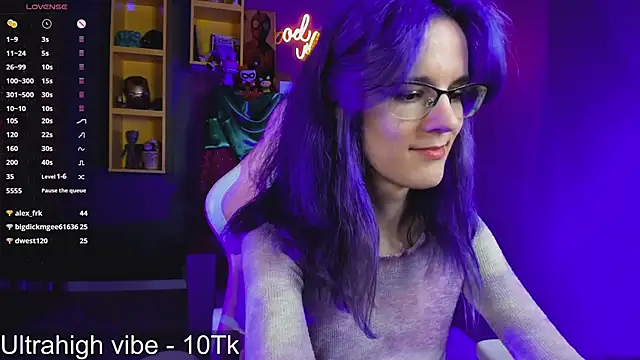 AuraLaunni: онлайн-секс-чат