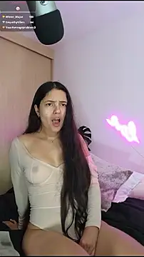 Virginia______'s Live XXX Chat