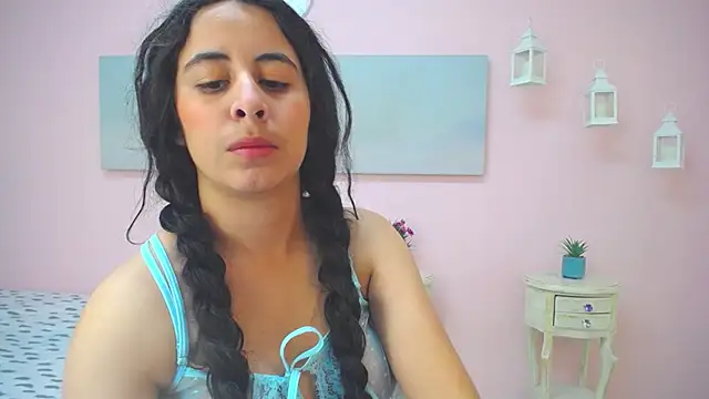 scarlett_clyde's Live XXX Chat