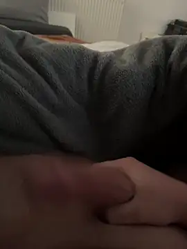 Prinz18cm: διαδικτυακό σόου στην κάμερα