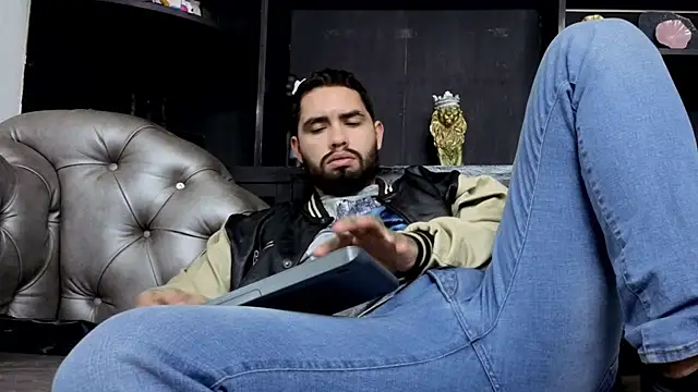 matteosantos' Live XXX Chat