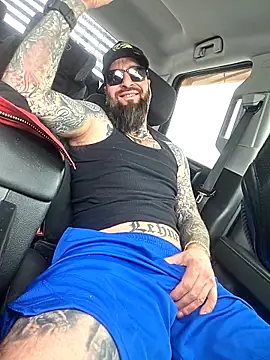 Beardedtattood Chat XXX live