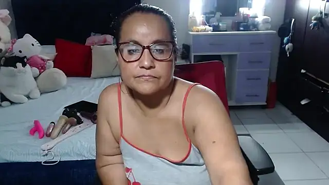 Chat +18 de pervert_mommy_ ao vivo