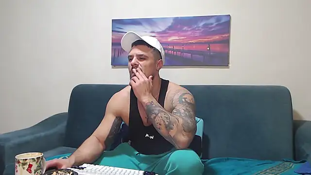 Tiberius_hunk Live XXX-Chat