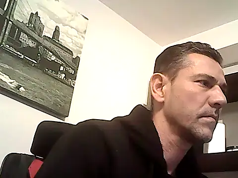 mastercharisma35's Live XXX Chat