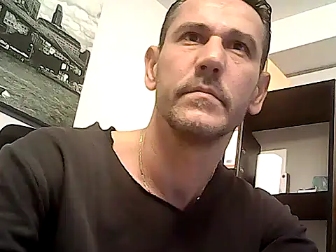 mastercharisma35 élő XXX-chatje