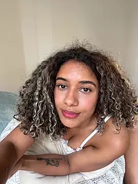 Chatroom XXX en direct de Belkaj