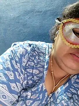 tamilthanushri 即時 XXX 聊天