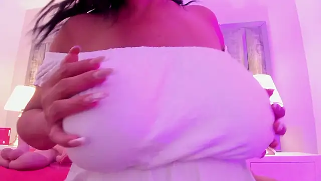 Ciara_Benet Adlı Modelin Canlı XXX Sohbeti