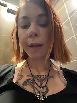 RosieSecret Adlı Modelin Canlı XXX Sohbeti