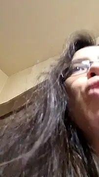 rposhta1991 Adlı Modelin Canlı XXX Sohbeti