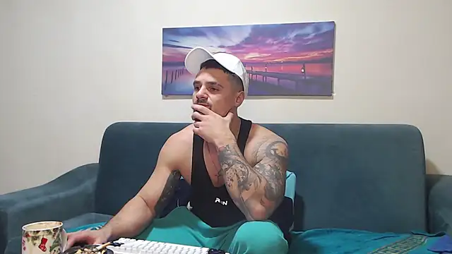 Онлайн чат XXX Tiberius_hunk