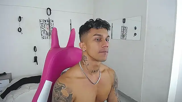 Chat XXX Live Leonard_Price