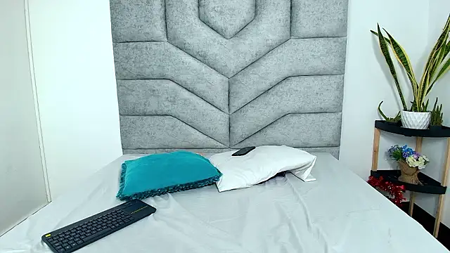 KimberlyFox_t 即時 XXX 聊天