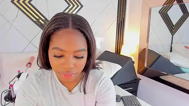 Онлайн чат XXX EmilyDiaaz