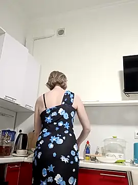 stellahere8's Live XXX Chat