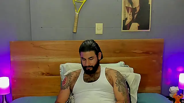 Prometeo-grizzly's Webcam Show