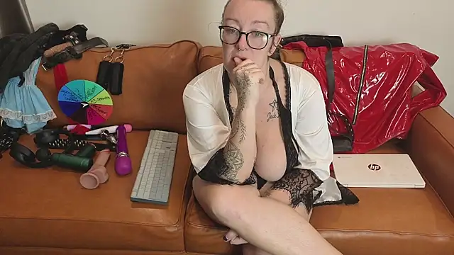 JadeStarUK Chat XXX in diretta