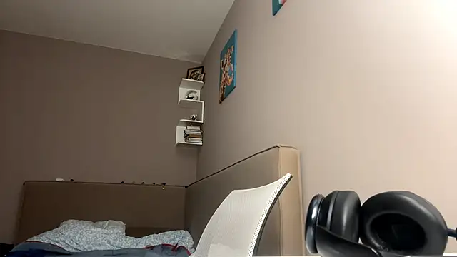 LindyUnderkoffler's Live XXX Chat