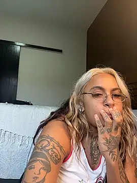 lolafairytail's Live XXX Chat