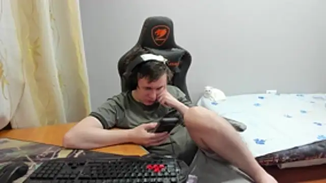 iliaskrislove's Webcam Show