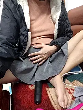 Pokazy przed kamerką – Haralushiaaa