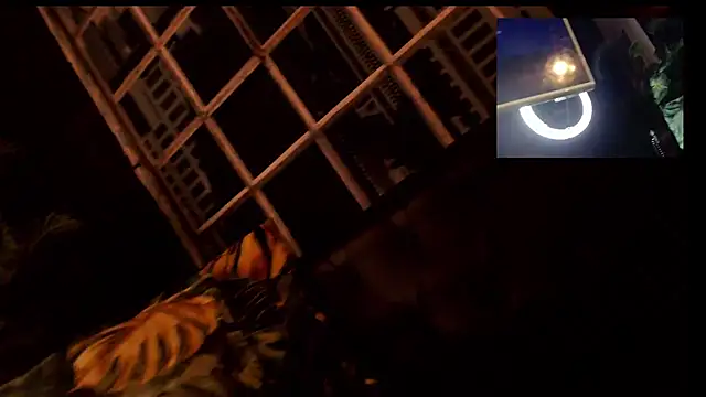 EdgesOfReality: απευθείας συνομιλία ΧΧΧ