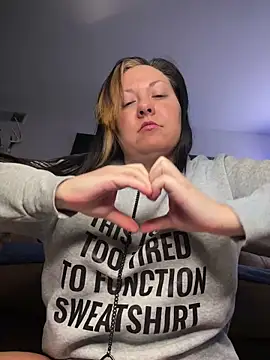 ImpressYouDaily's Live XXX Chat