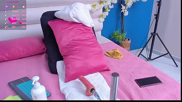 letty_straus' Live XXX Chat