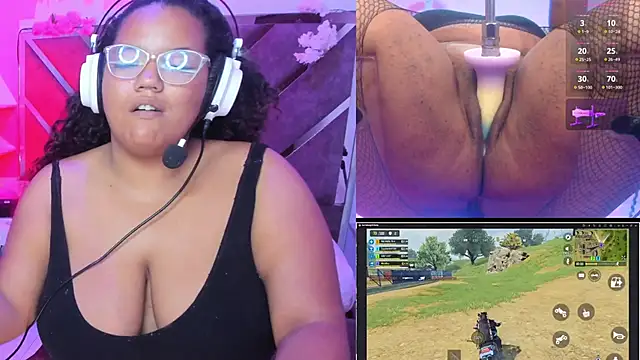 MhiaRey's Webcam Show