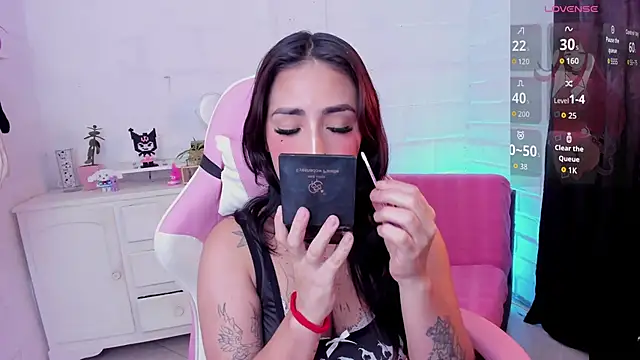 Chat XXX en directo de Nyx_Blackmoon