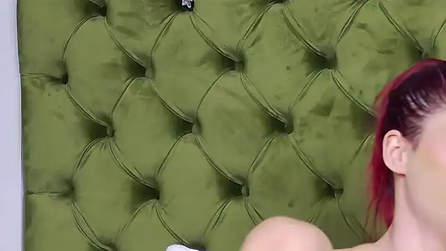 LunaHartのライブXXXチャット