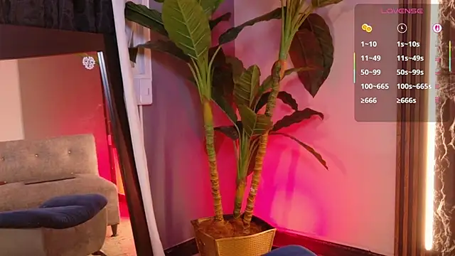 Chat +18 de La_Diabla_111_ ao vivo