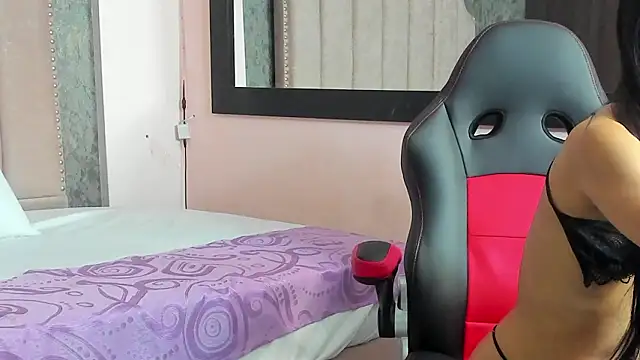 sophie_taylorr_ élő XXX-chatje