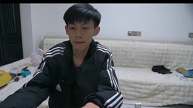 paofu-001's Live XXX Chat