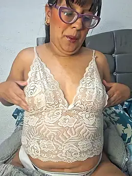 ZaidaWet's Live XXX Chat