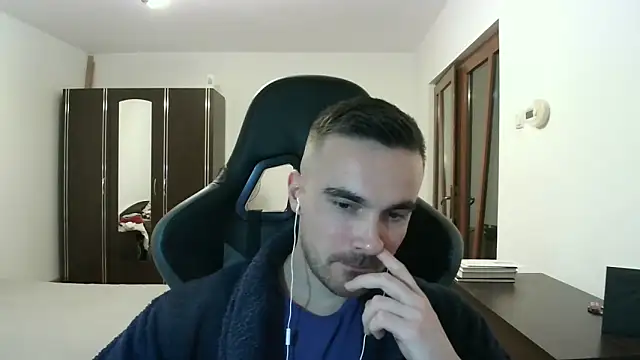 mu5clemania2 即時 XXX 聊天