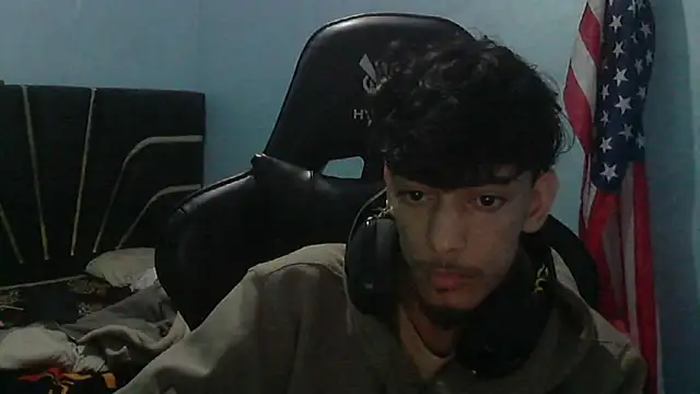 Dark_DesireX Adlı Modelin Canlı XXX Sohbeti