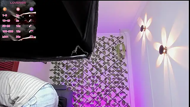 bellmontneon Adlı Modelin Canlı XXX Sohbeti