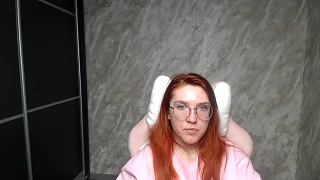 XXX chat uživo modela Reginasmilee