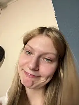 MaryHiggins Adlı Modelin Canlı XXX Sohbeti