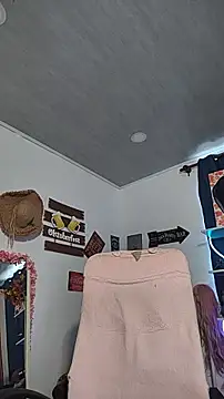 HunnyyLove Chat XXX in diretta